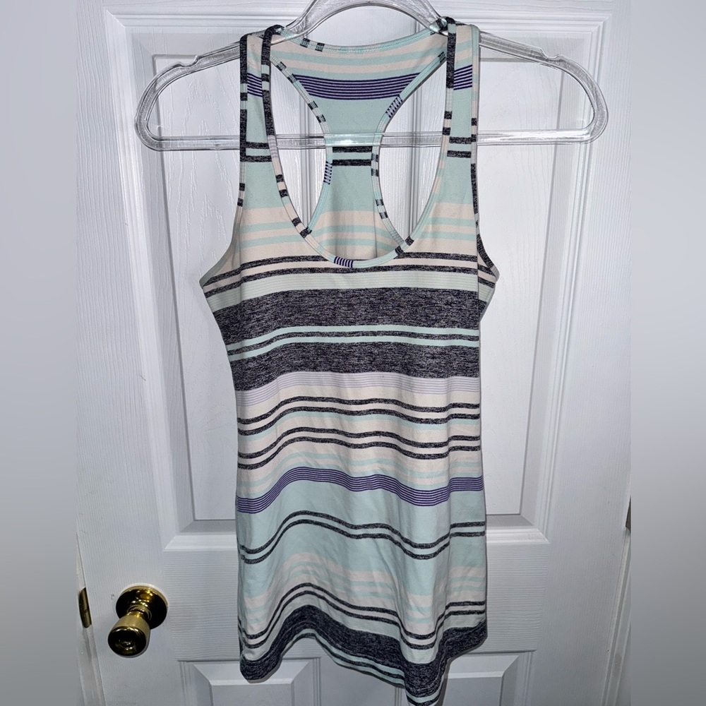 Lululemon tank